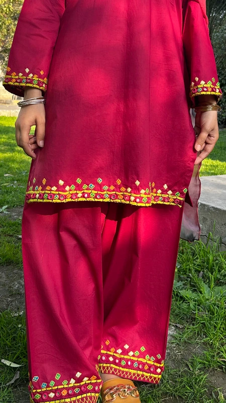 Patola: 3 Piece Classic Shilwar Qameez Set